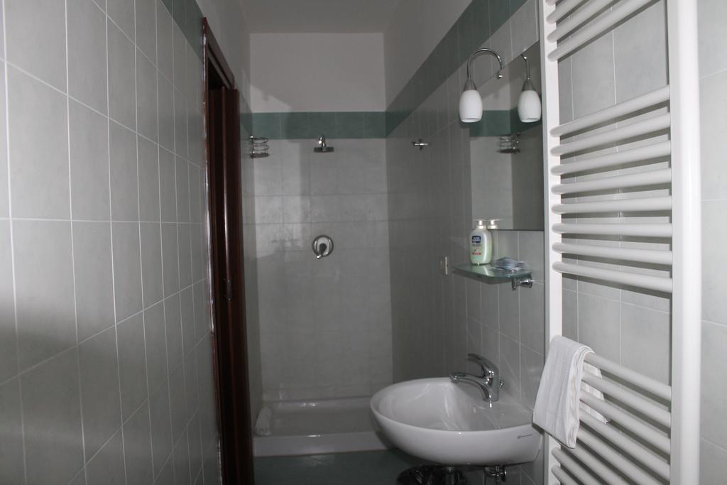 פיזה Hotel Terranova חדר תמונה